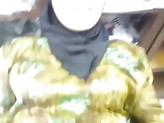 Әйелі, әзірге дүкен ашылды